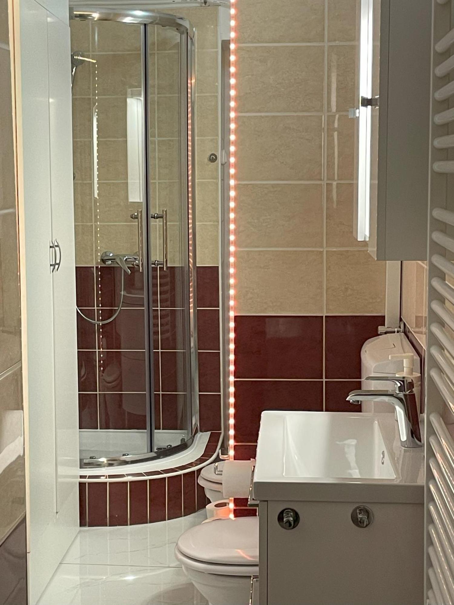 Mano Guesthouse بودابست المظهر الخارجي الصورة